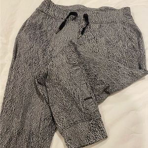 Lululemon Ready to Rulu Joggers